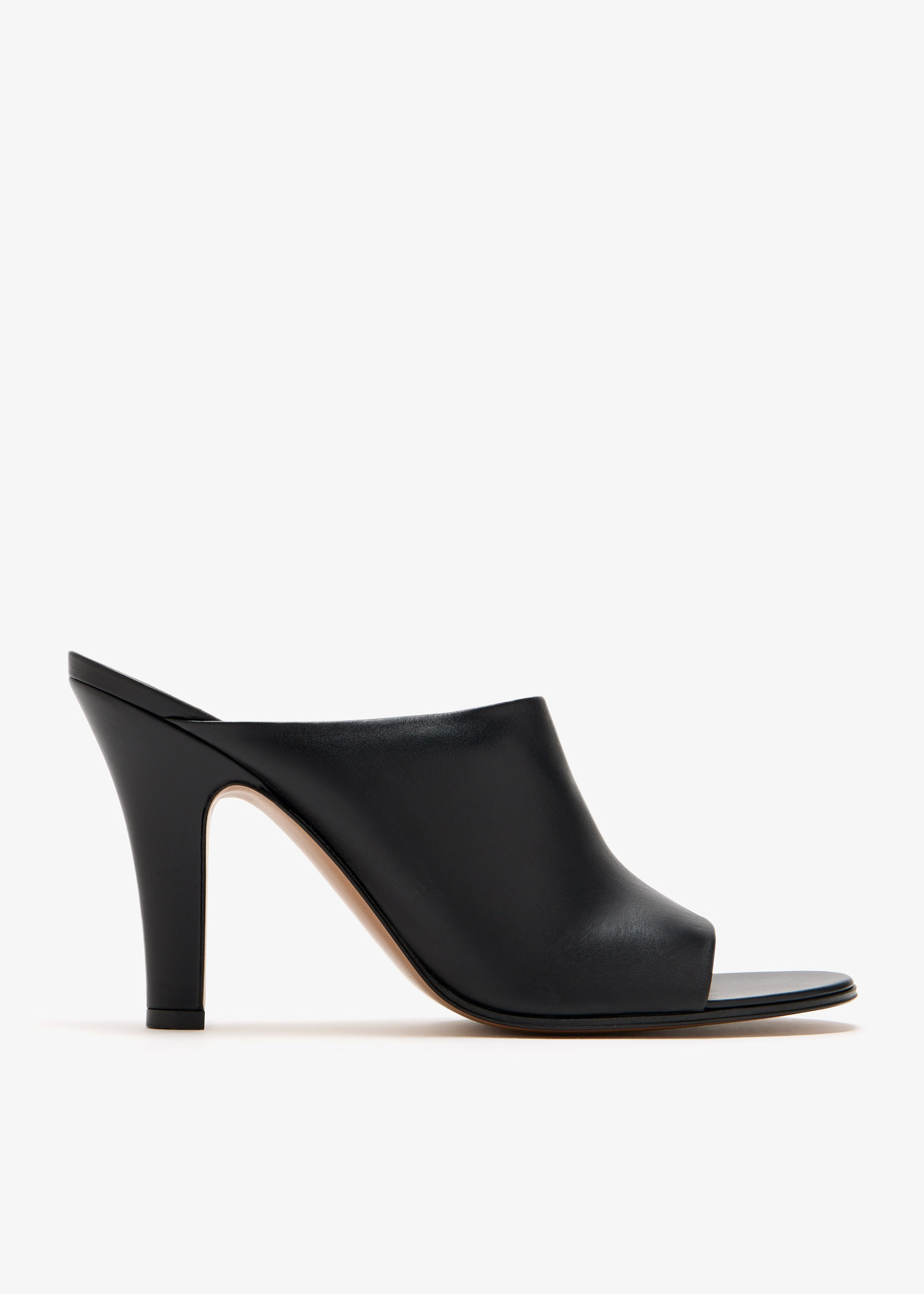 

Signum mules, Black