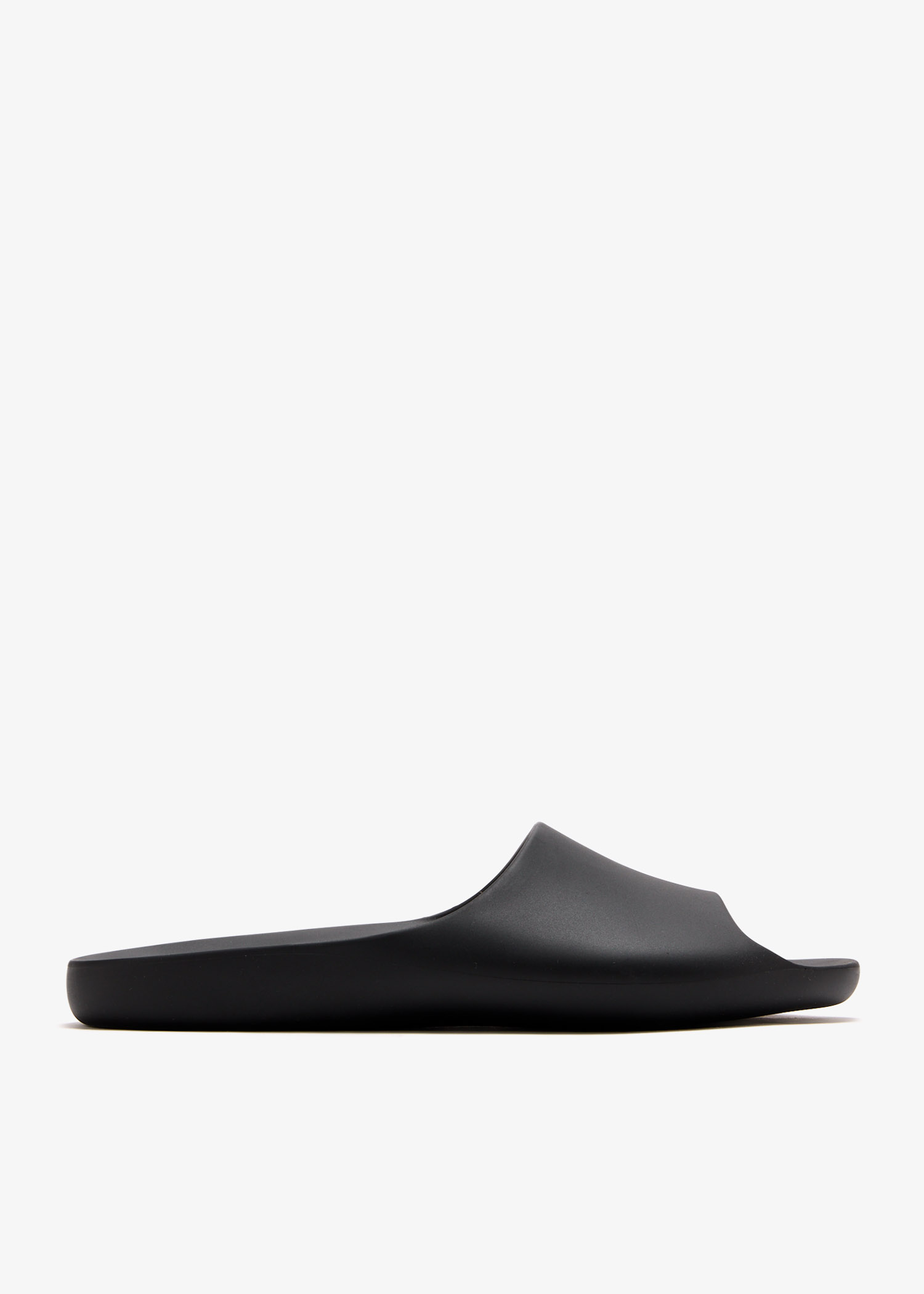 

Ama slides, Black