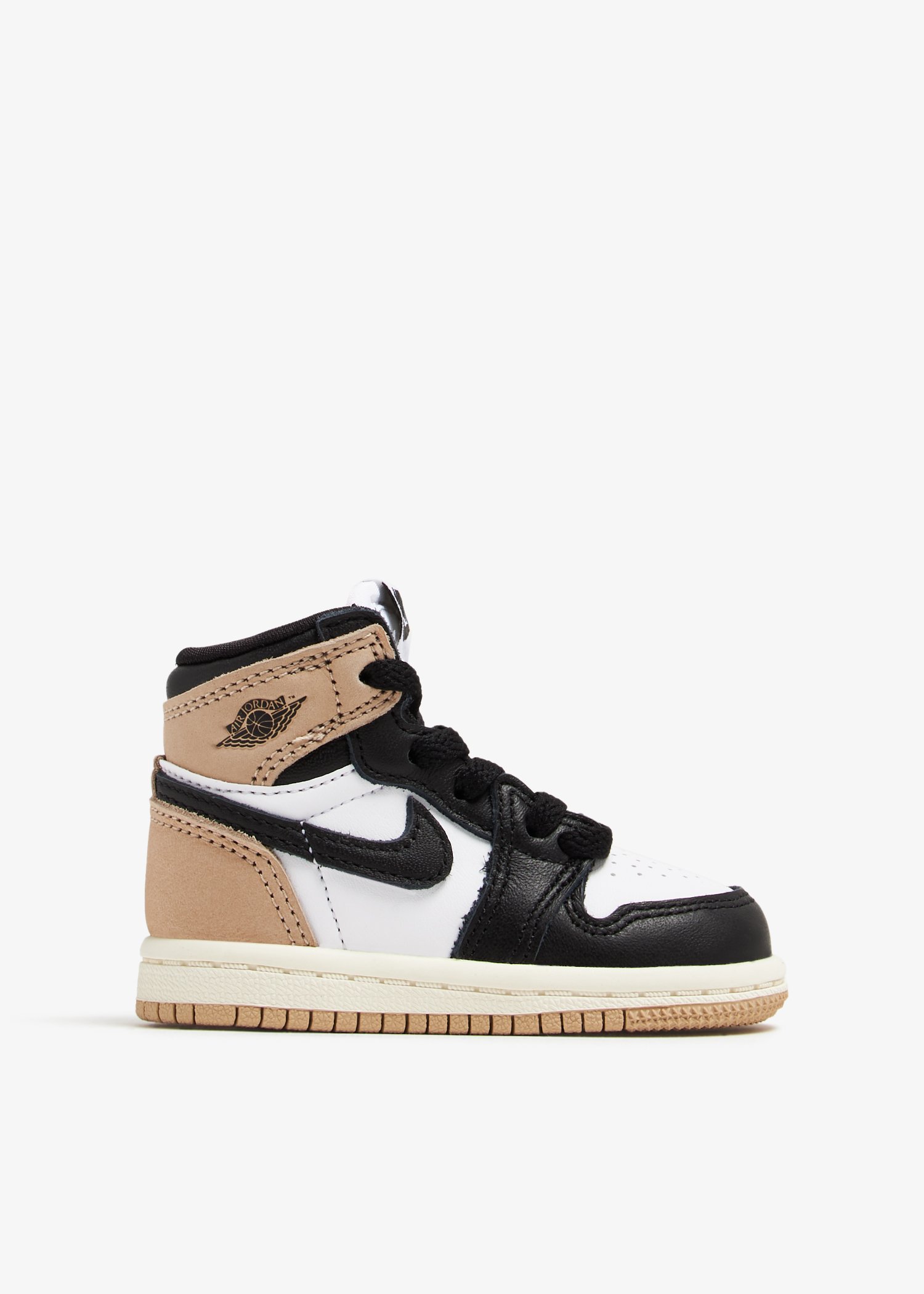 

Air Jordan 1 Retro High OG 'Latte' sneakers, Beige