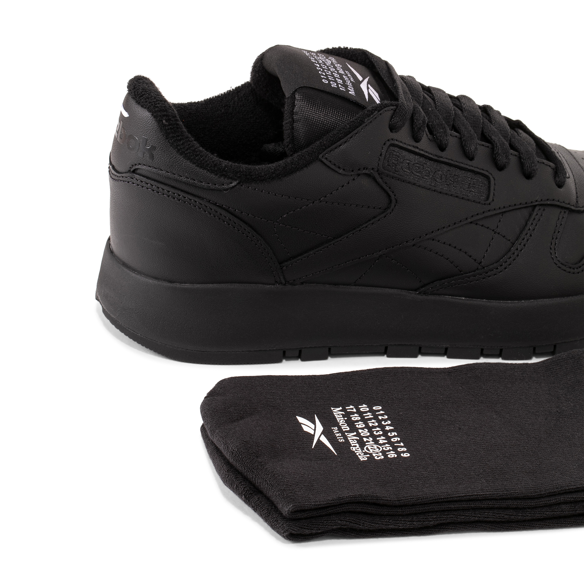 

x Maison Margiela Classic Leather Tabi sneakers, Black