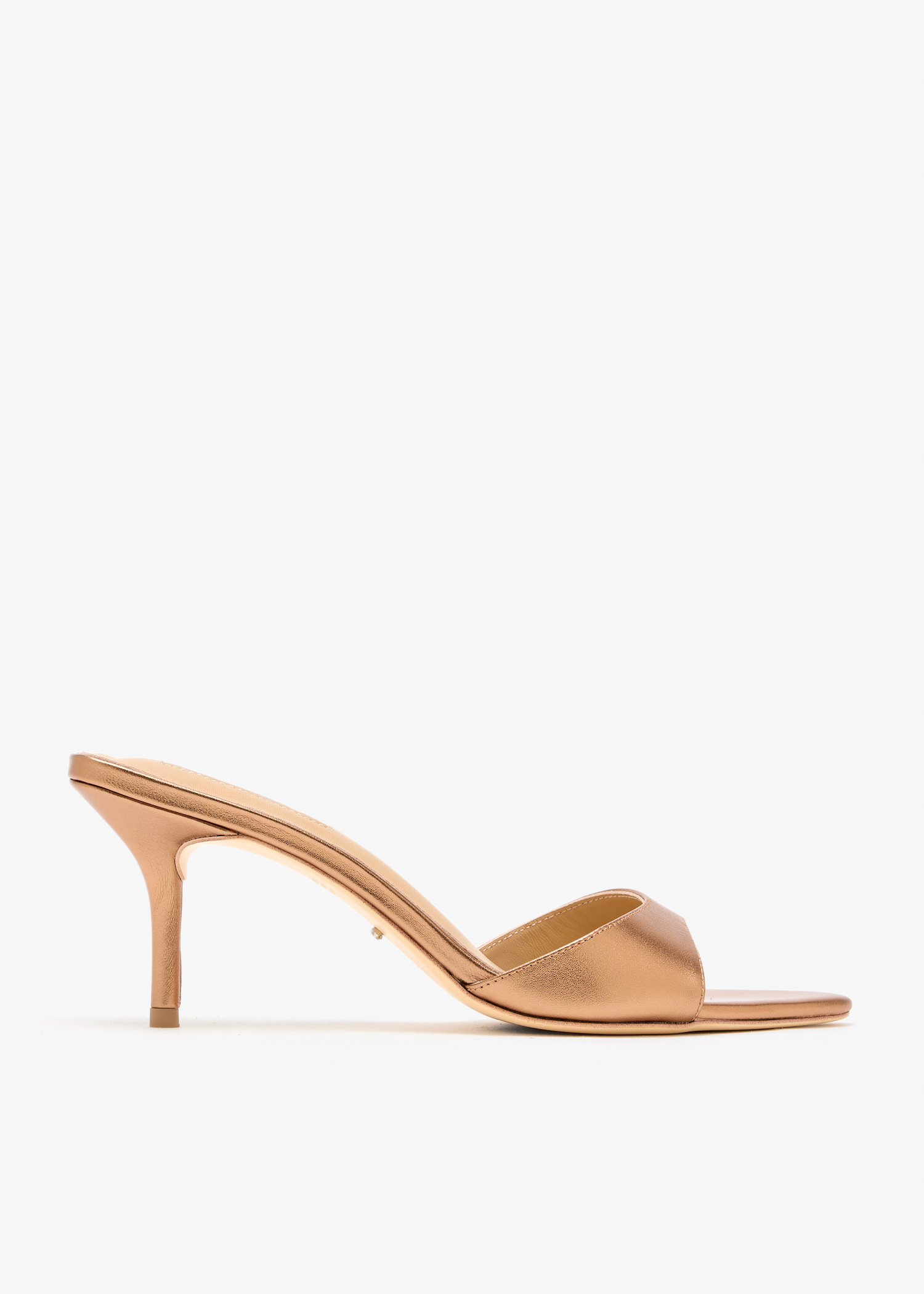 

Hallie mules, Bronze