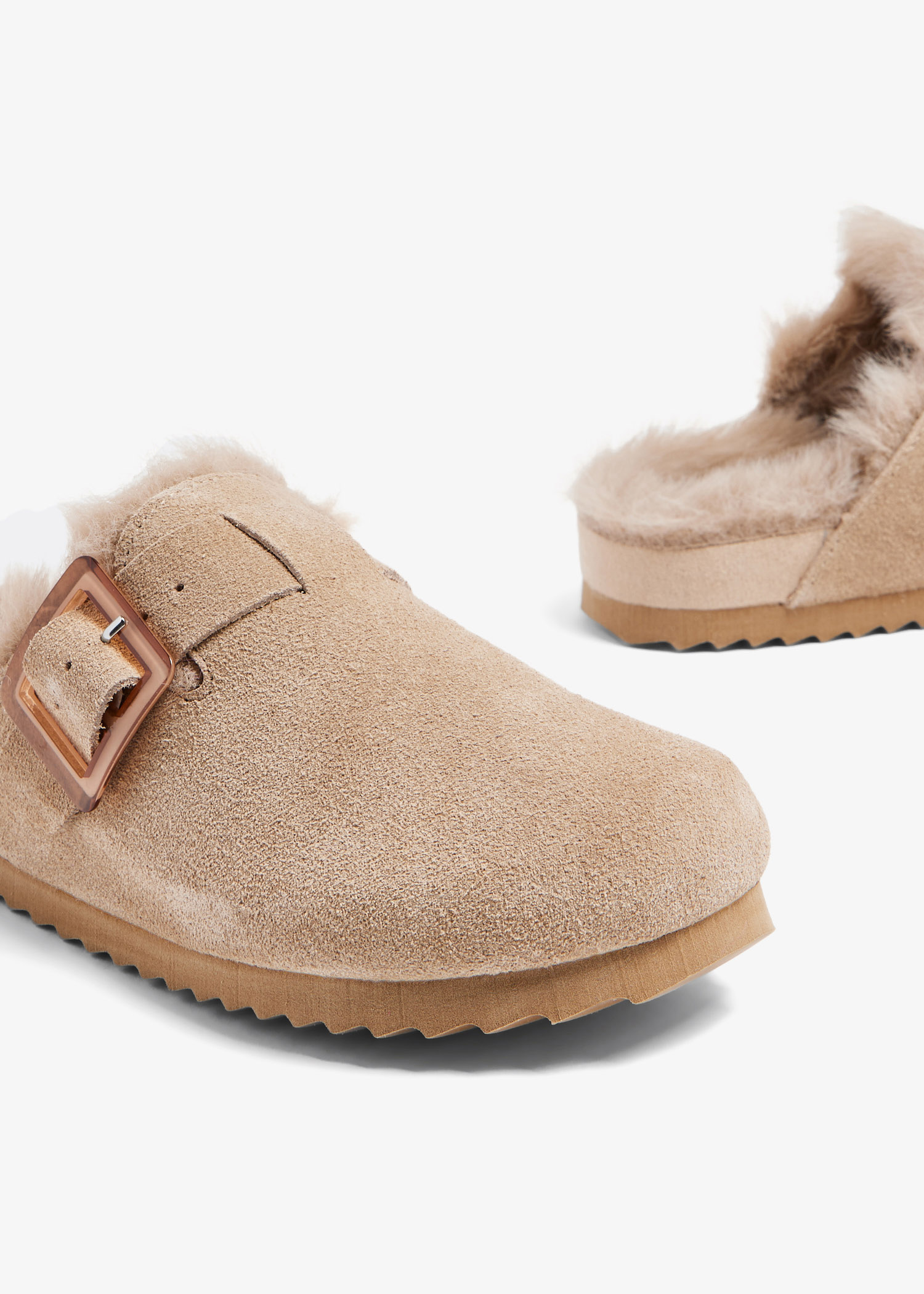 

Suede furry sabots, Beige