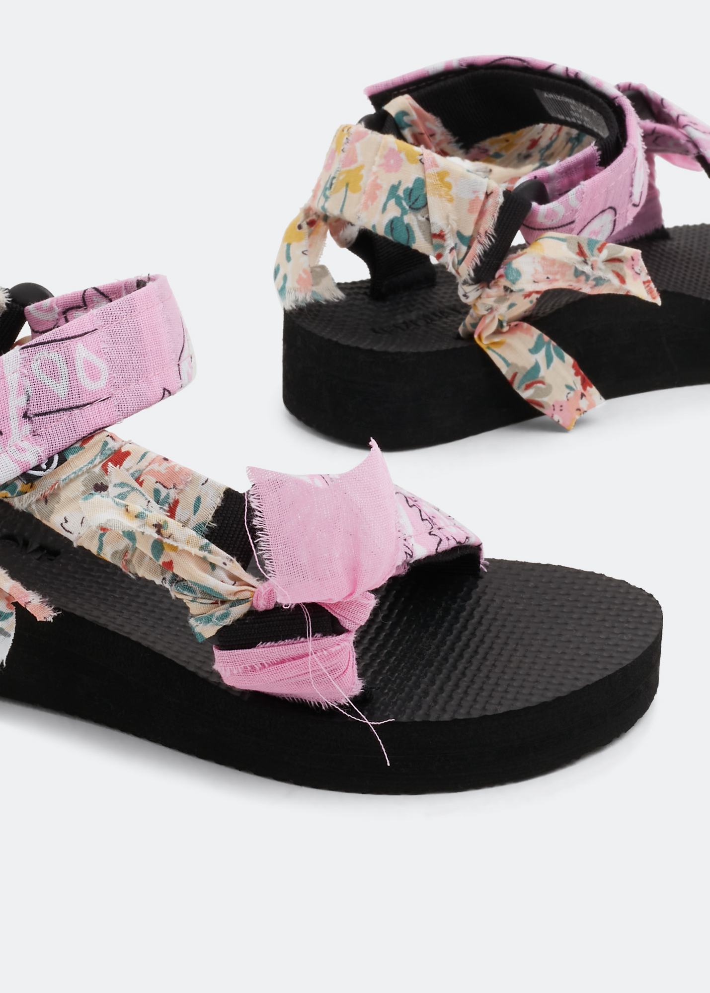 

Trekky sandals, Pink