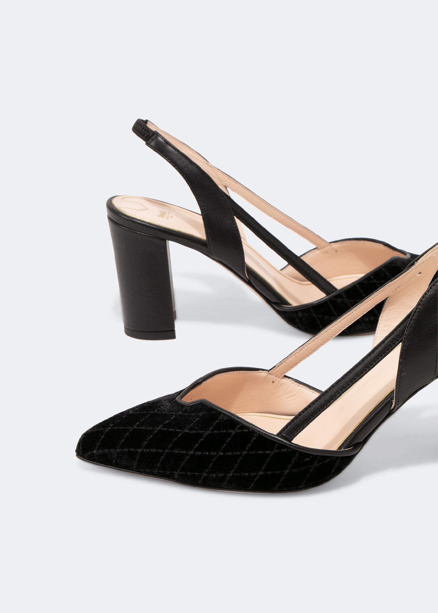 

Velvet pumps, Black