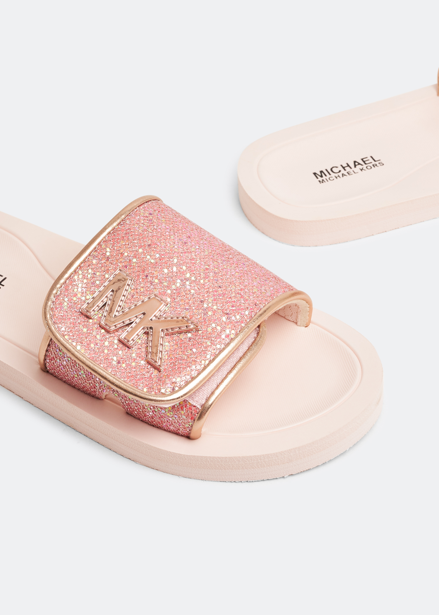 

Eli Malissa slides, Pink