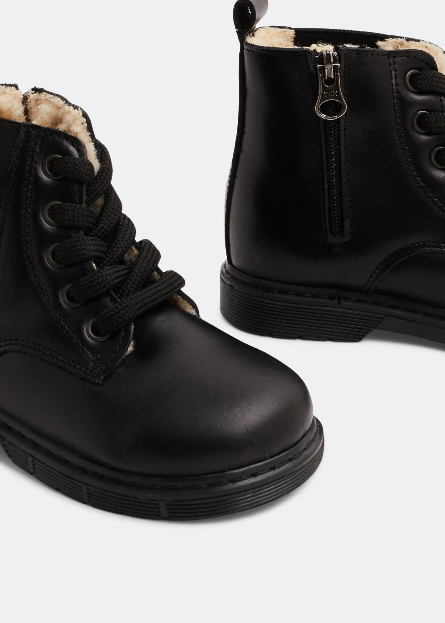 

Lace-up boots, Black