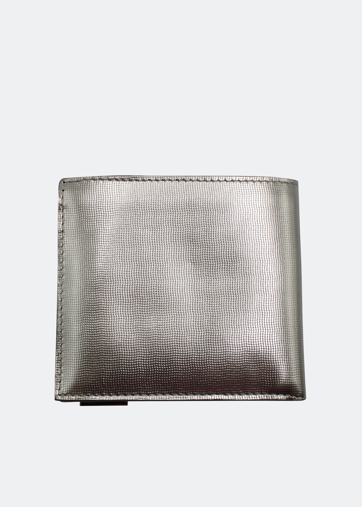 

Folded wallet in silver leather, Metallic