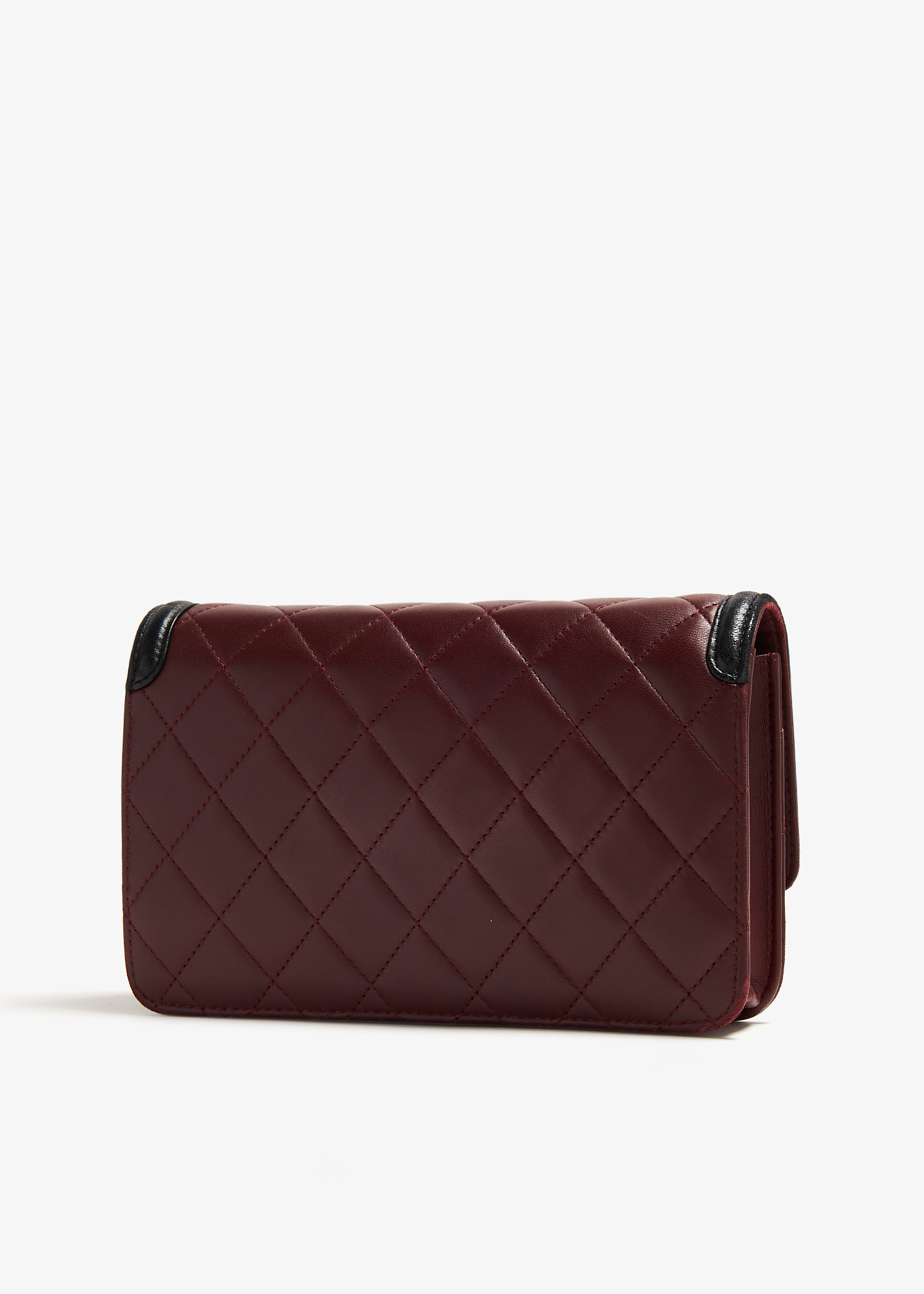 

Quilted two-tone chain wallet, Burgundy