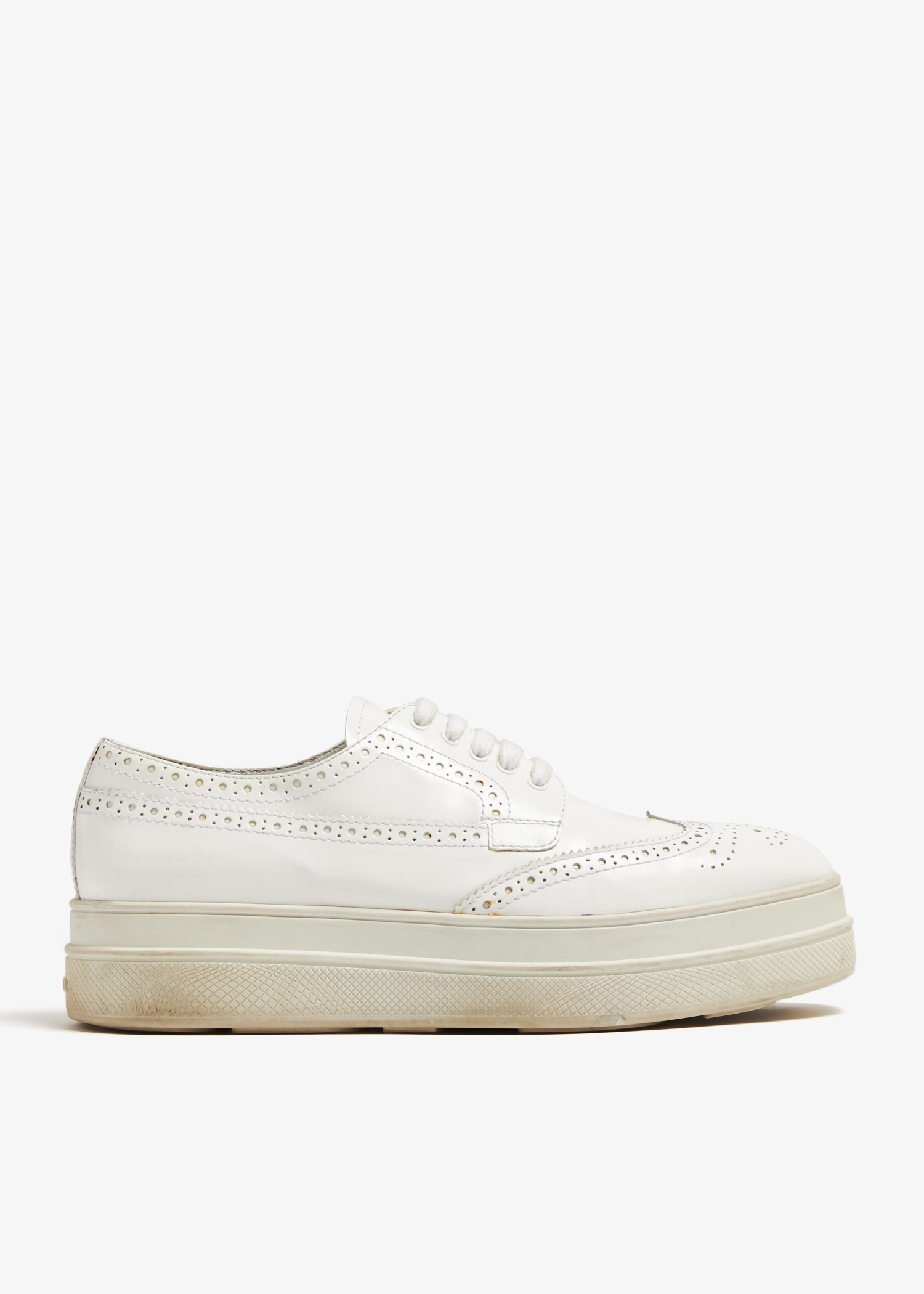 

Lace-up brogue shoes, White