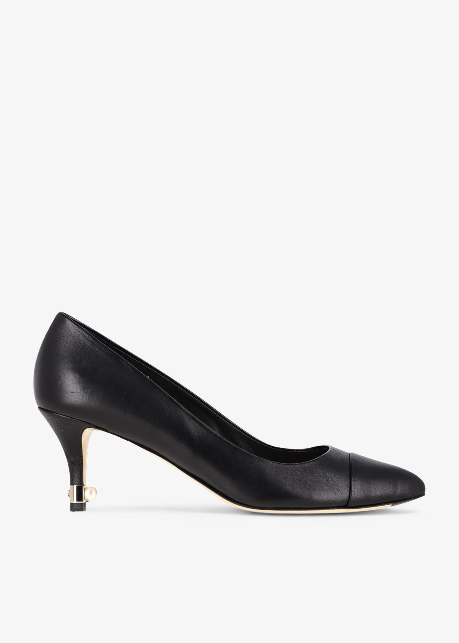 

CC pearl embellished pumps, Black