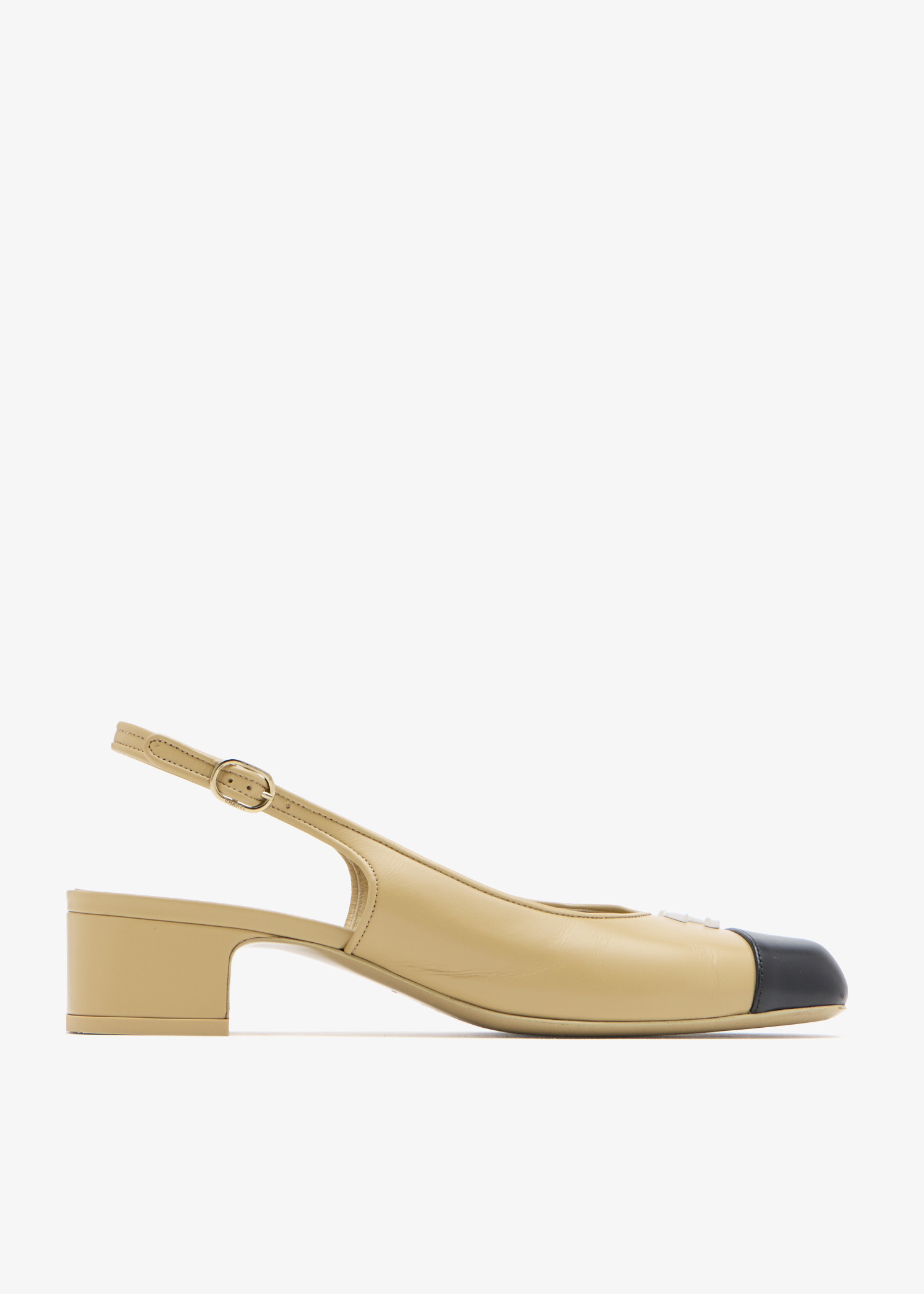 

CC Cap Toe slingback pumps, Beige