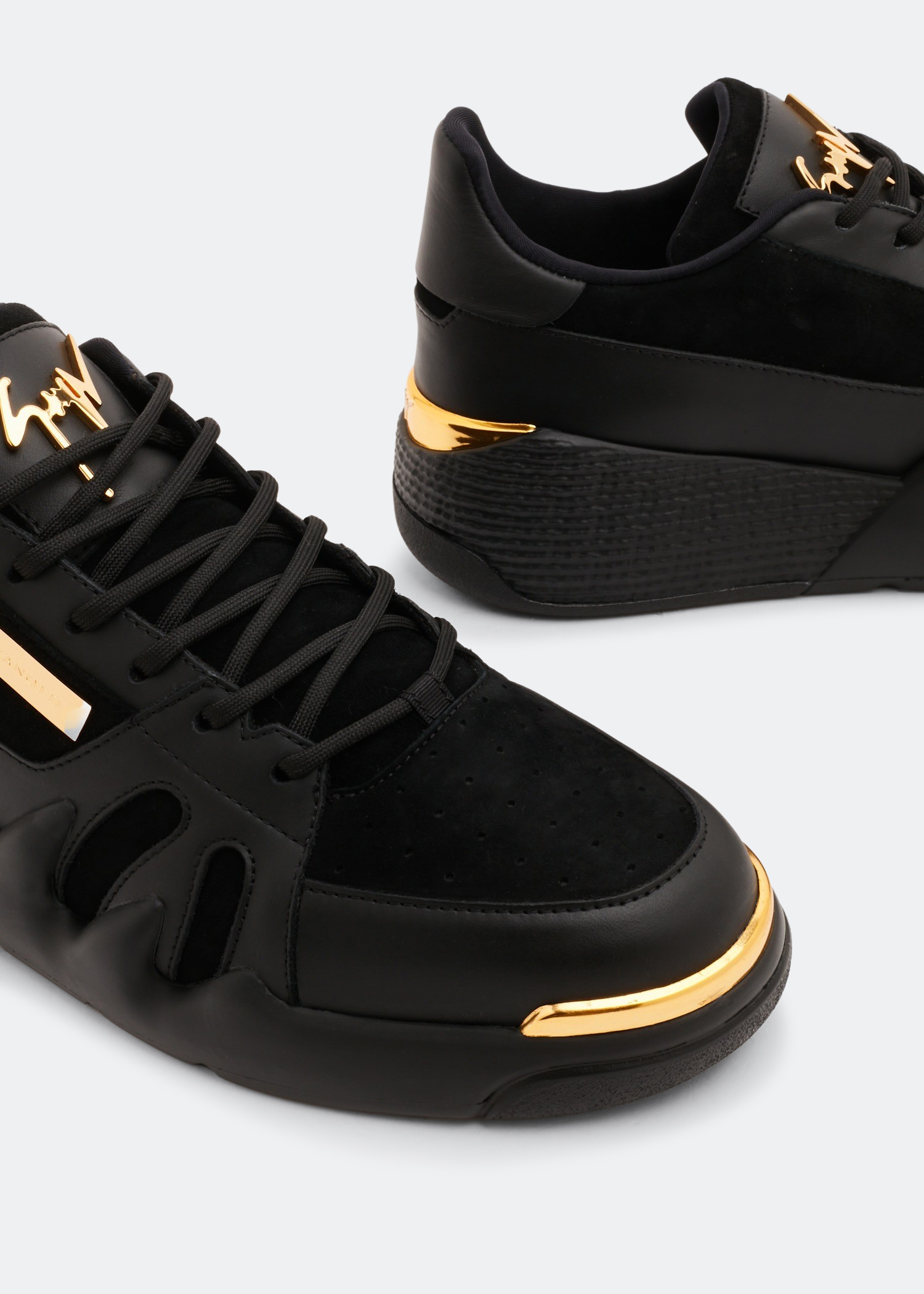 

Talon sneakers, Black