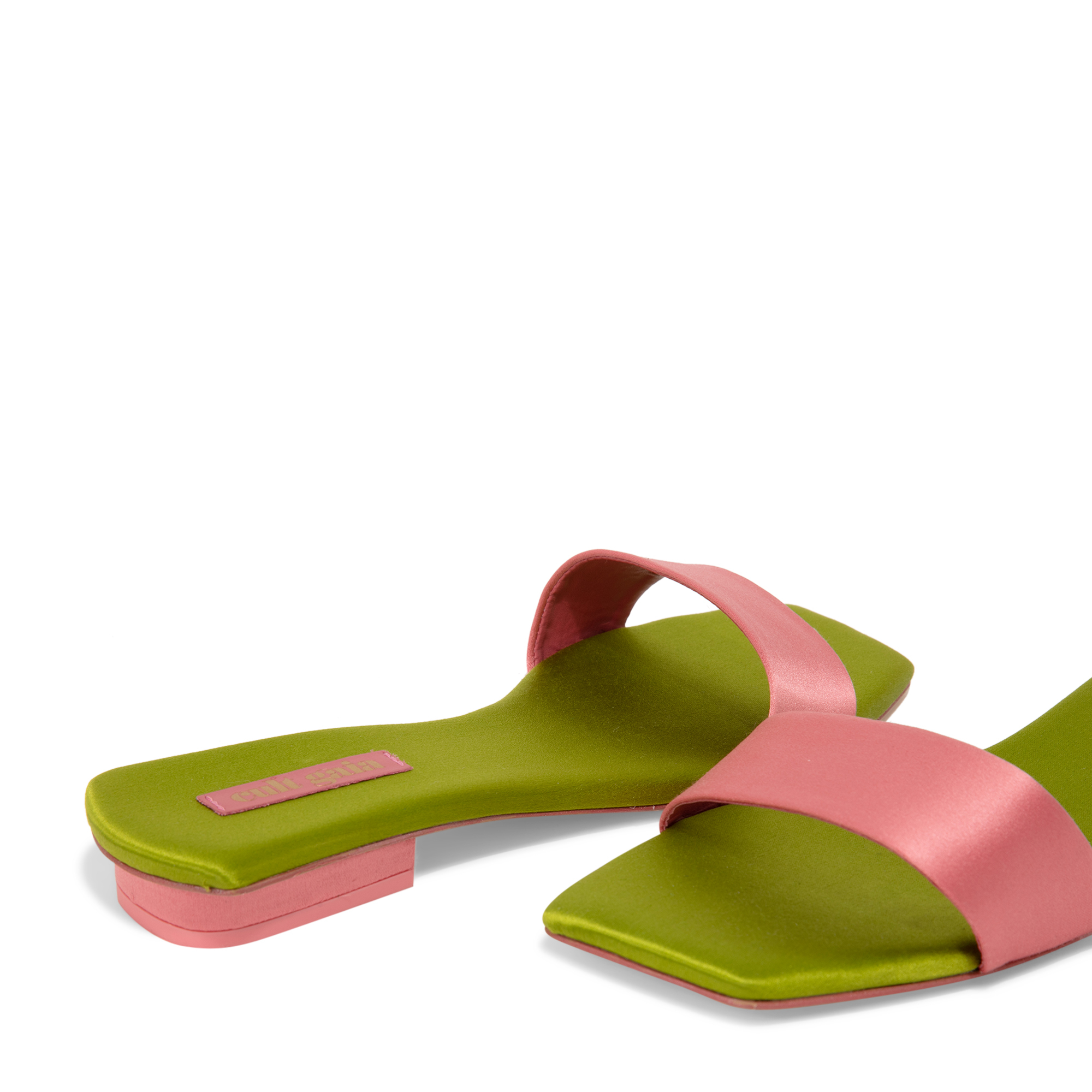 

Maya sandals, Pink