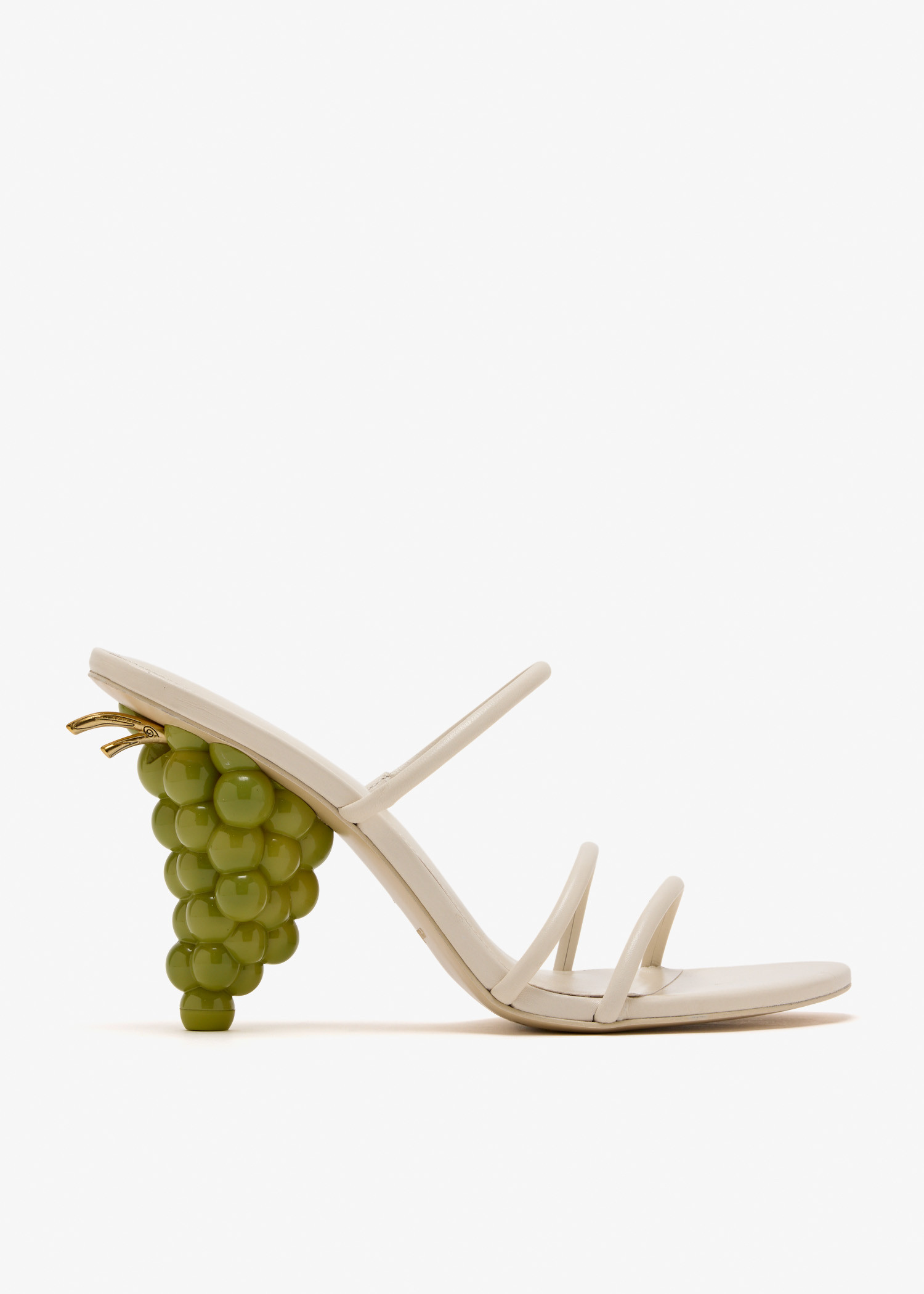 

Grape sandals, Cream