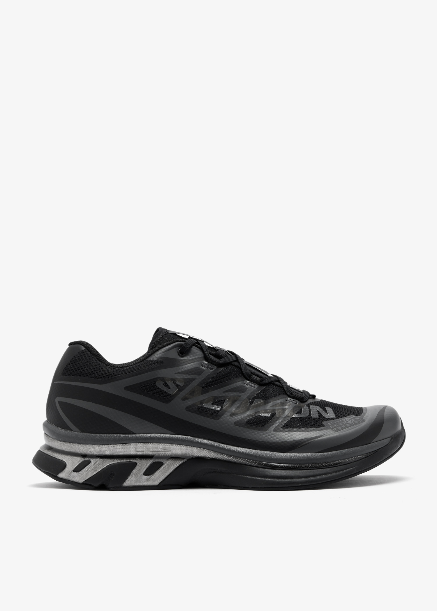 

x Salomon XT sneakers, Black