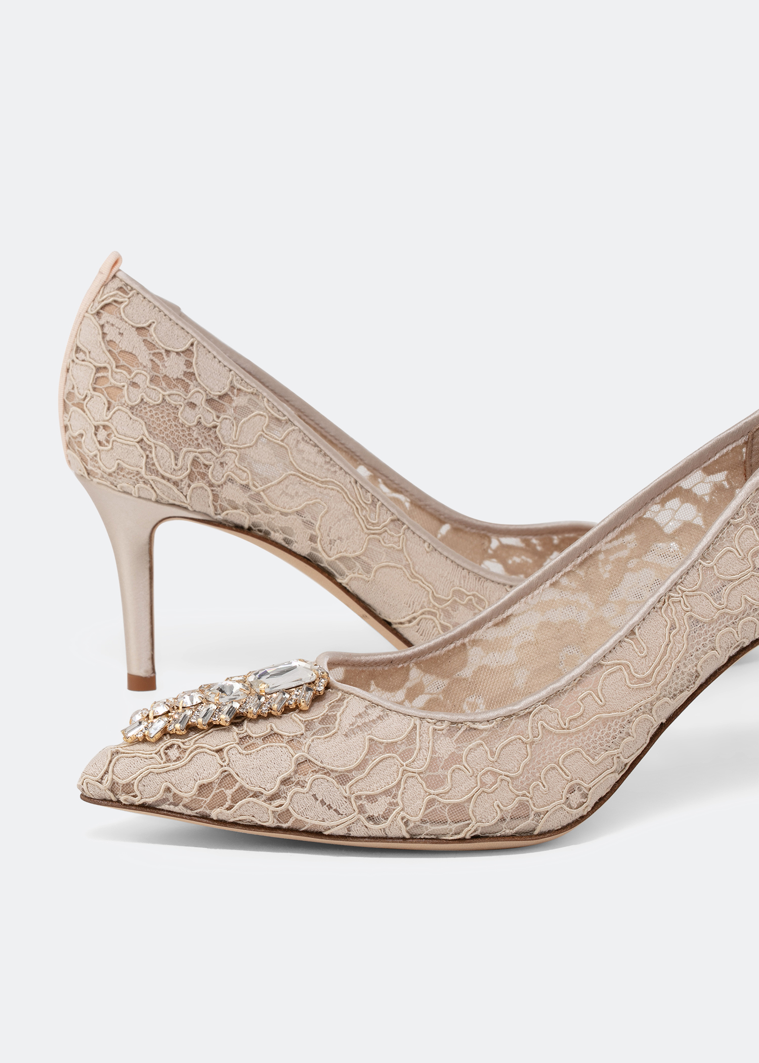 

Tempest lace pumps, Beige