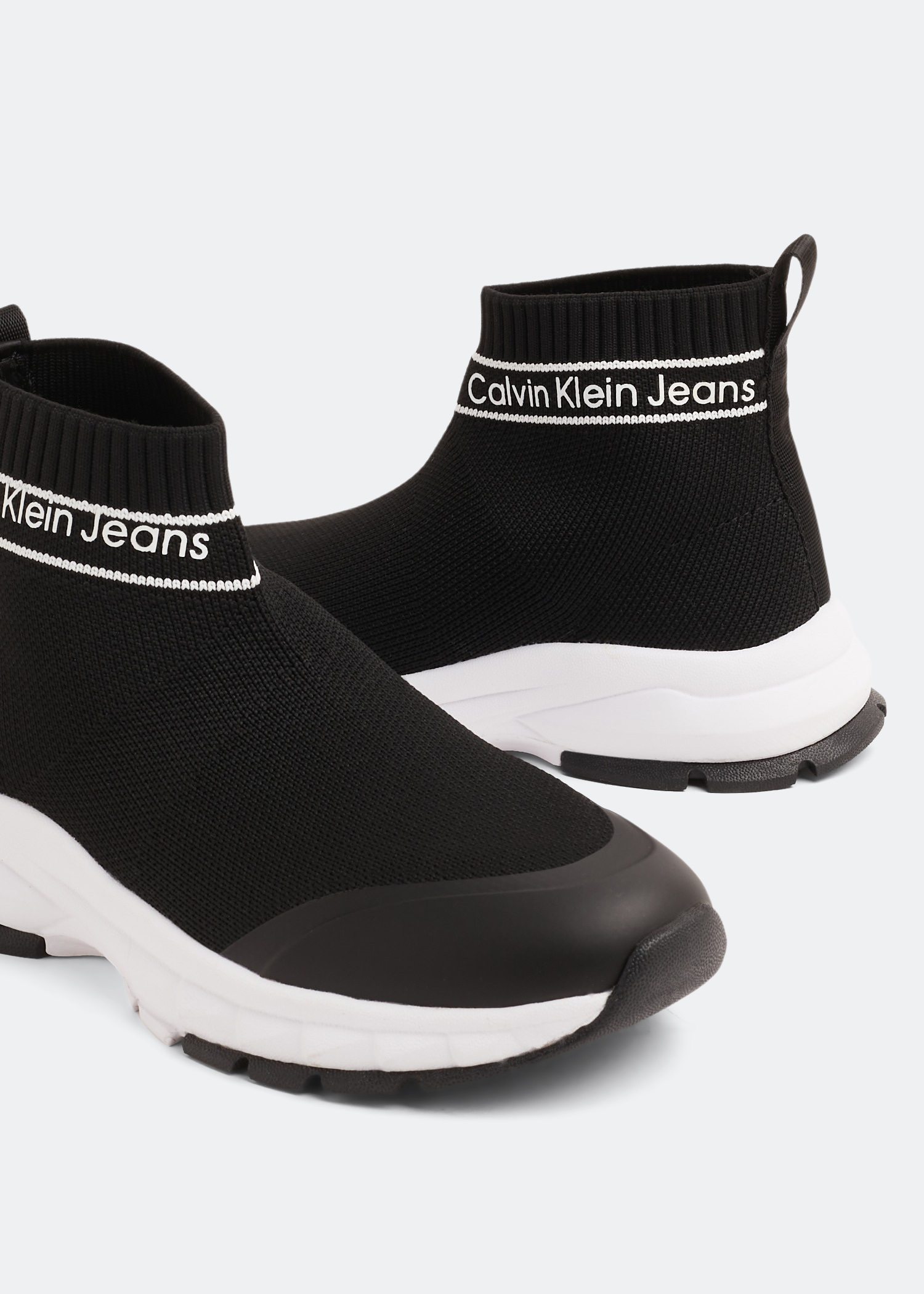 

Saxon sneakers, Black