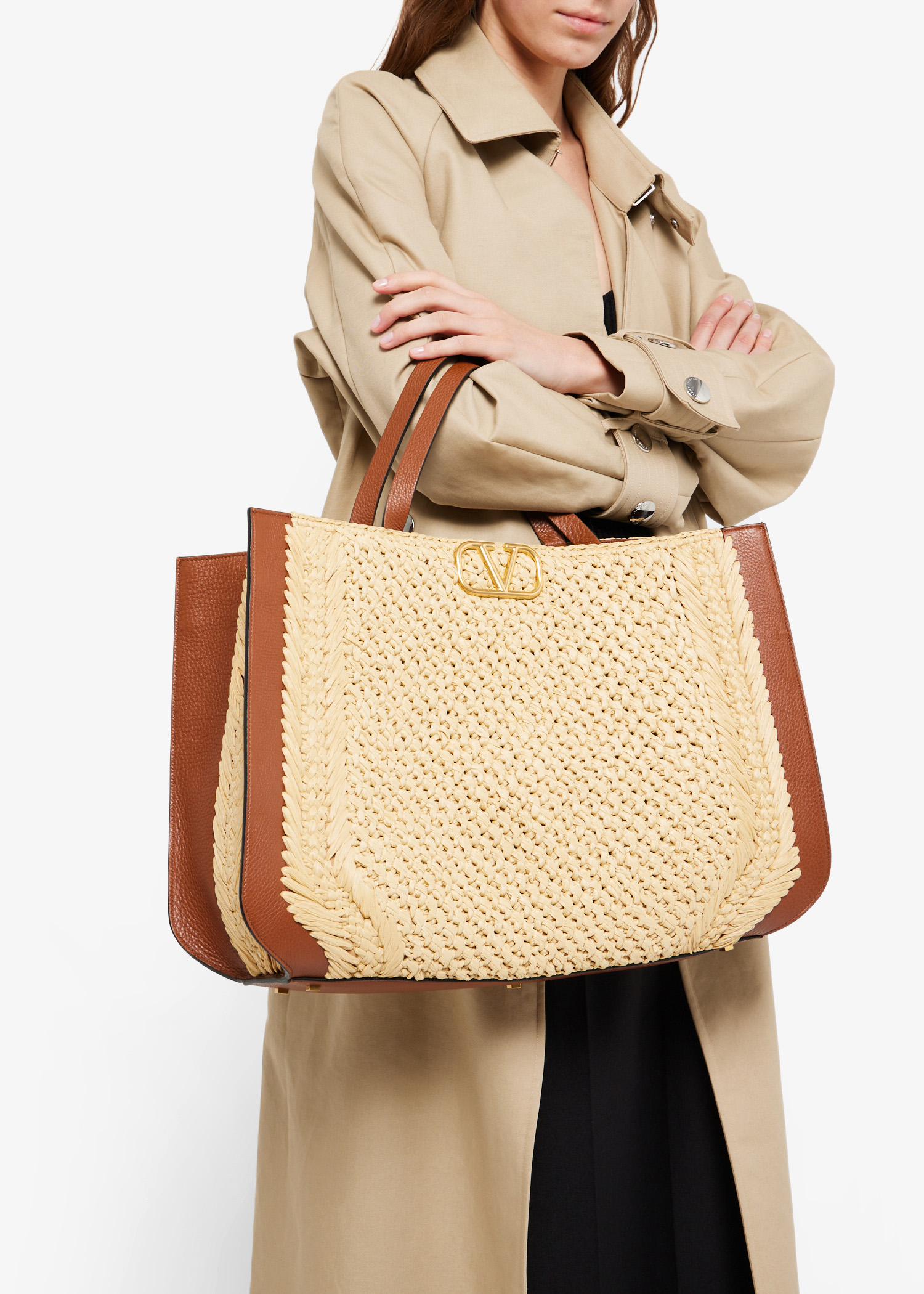 

VLogo Signature raffia tote bag, Beige
