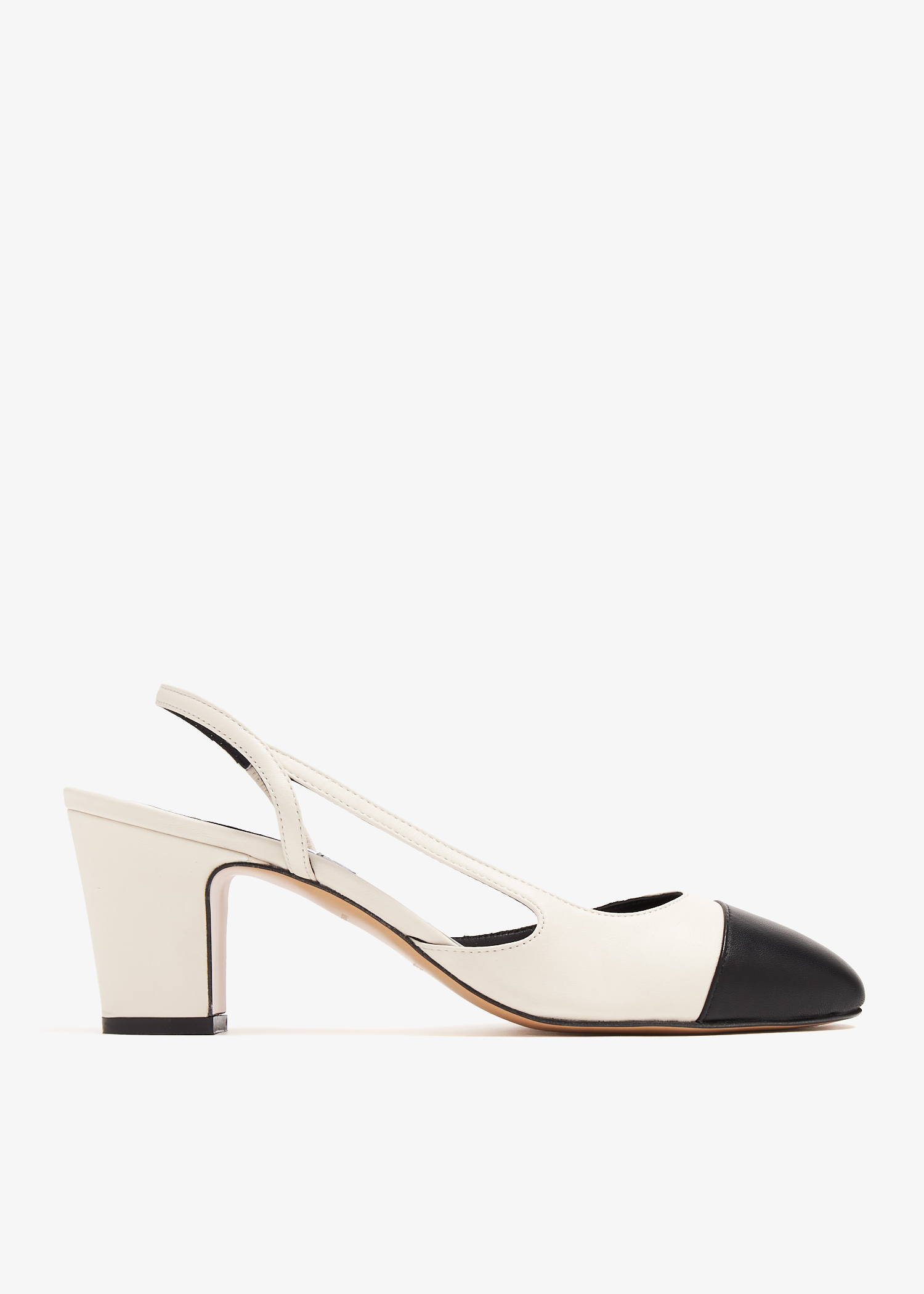 

Willow pumps, White