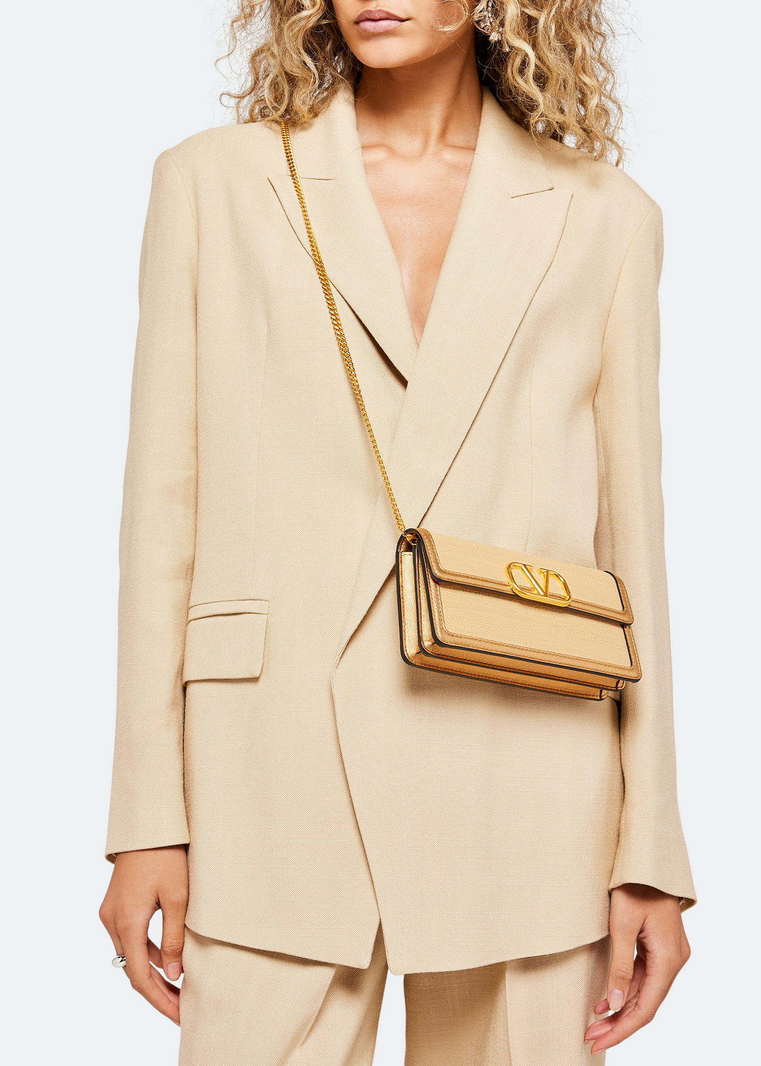 

VLogo Signature chain wallet, Beige