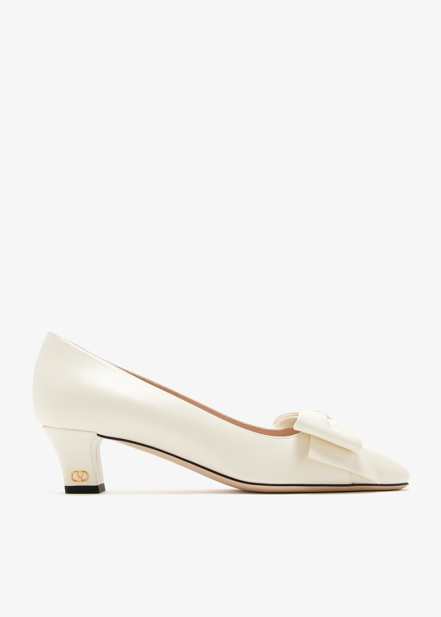 

Bowow pumps, White