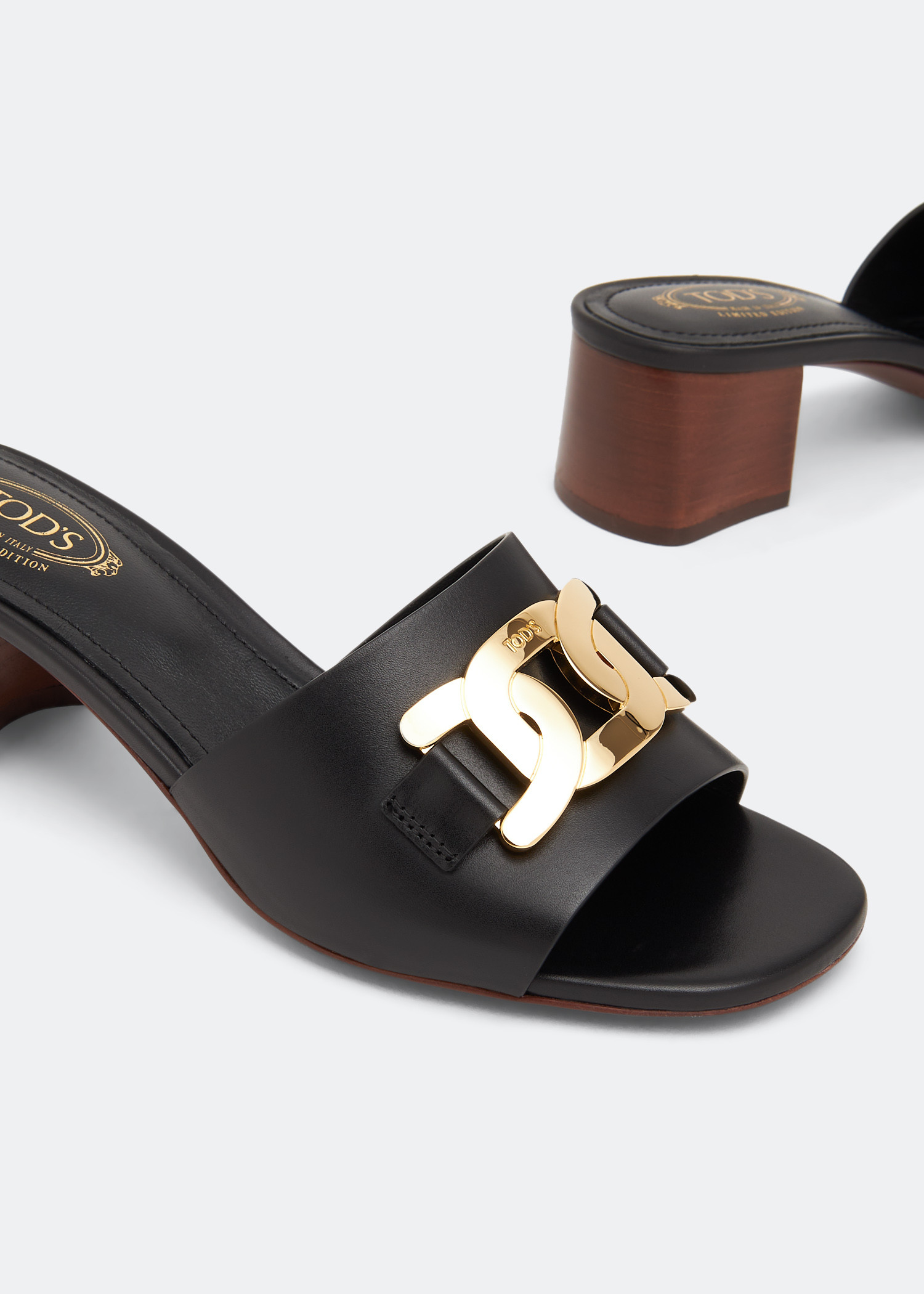 

Kate sandals, Black